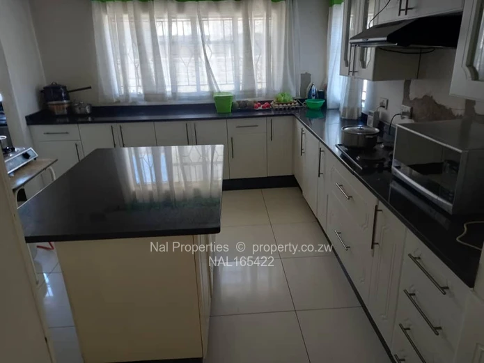 House to let (Sole Mandate)